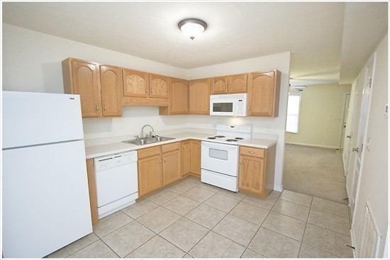2331 Raleigh Ct Unit 8