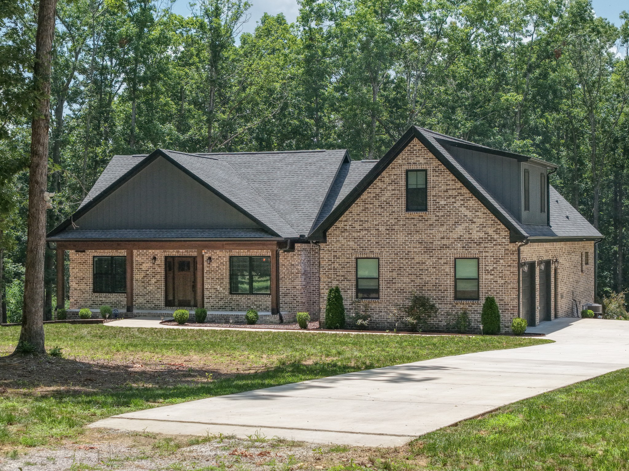 2200 Little Texas Rd