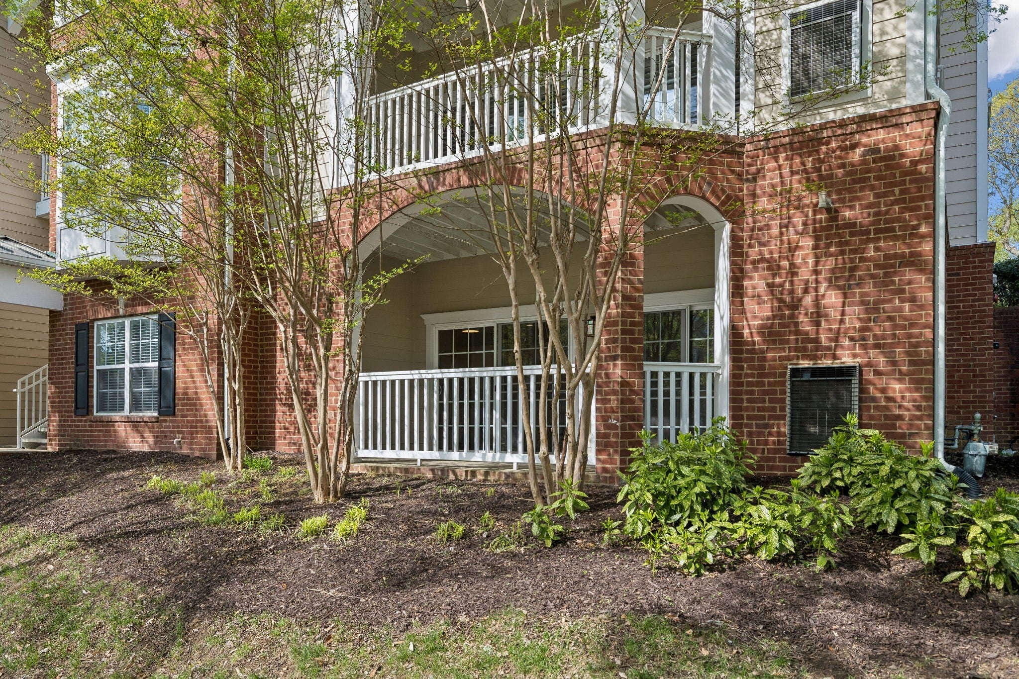 7005 Lenox Village Dr 2, Nashville TN 37211 2-bed condo, photo 2 of 29