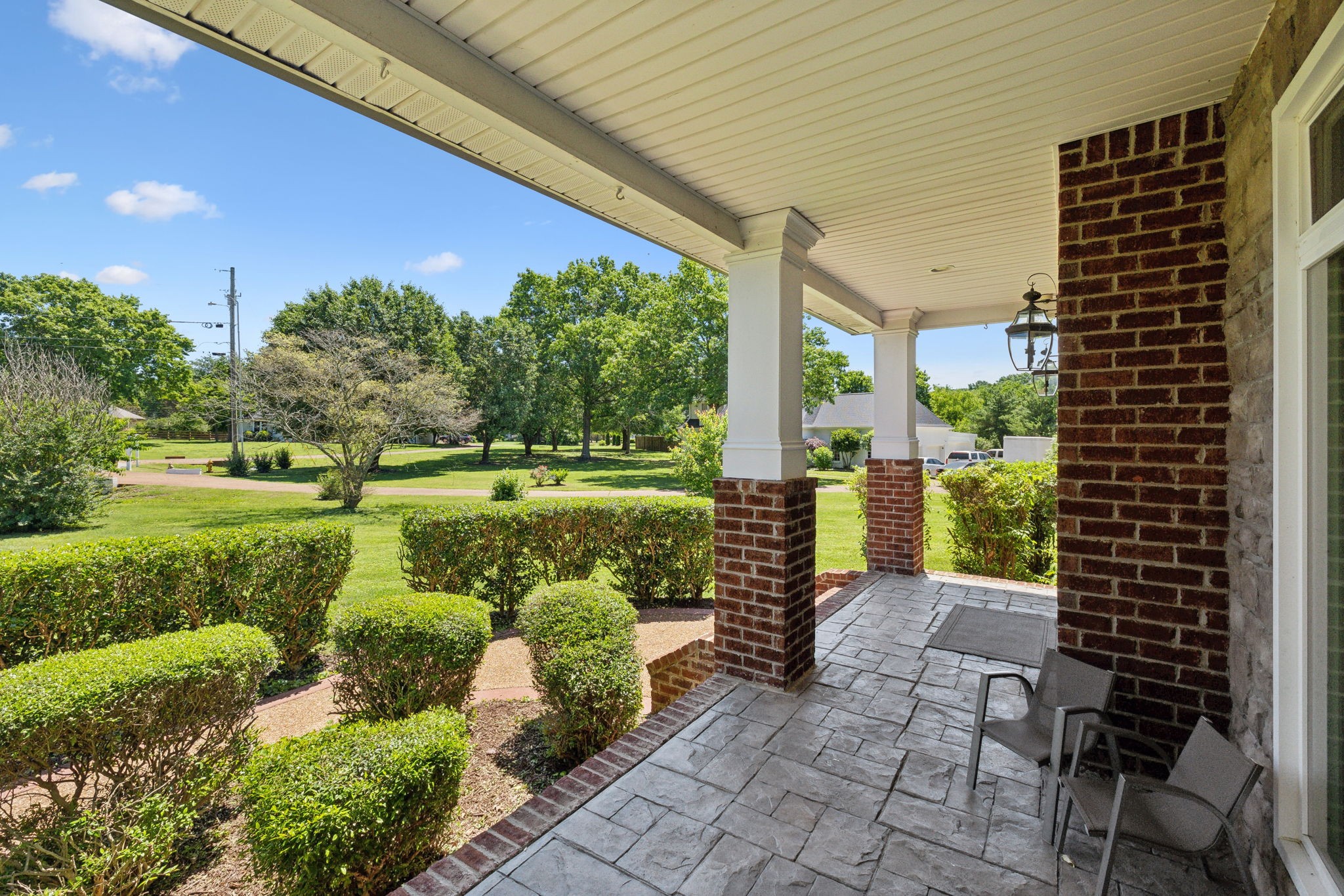 2203 Oakleaf Ct