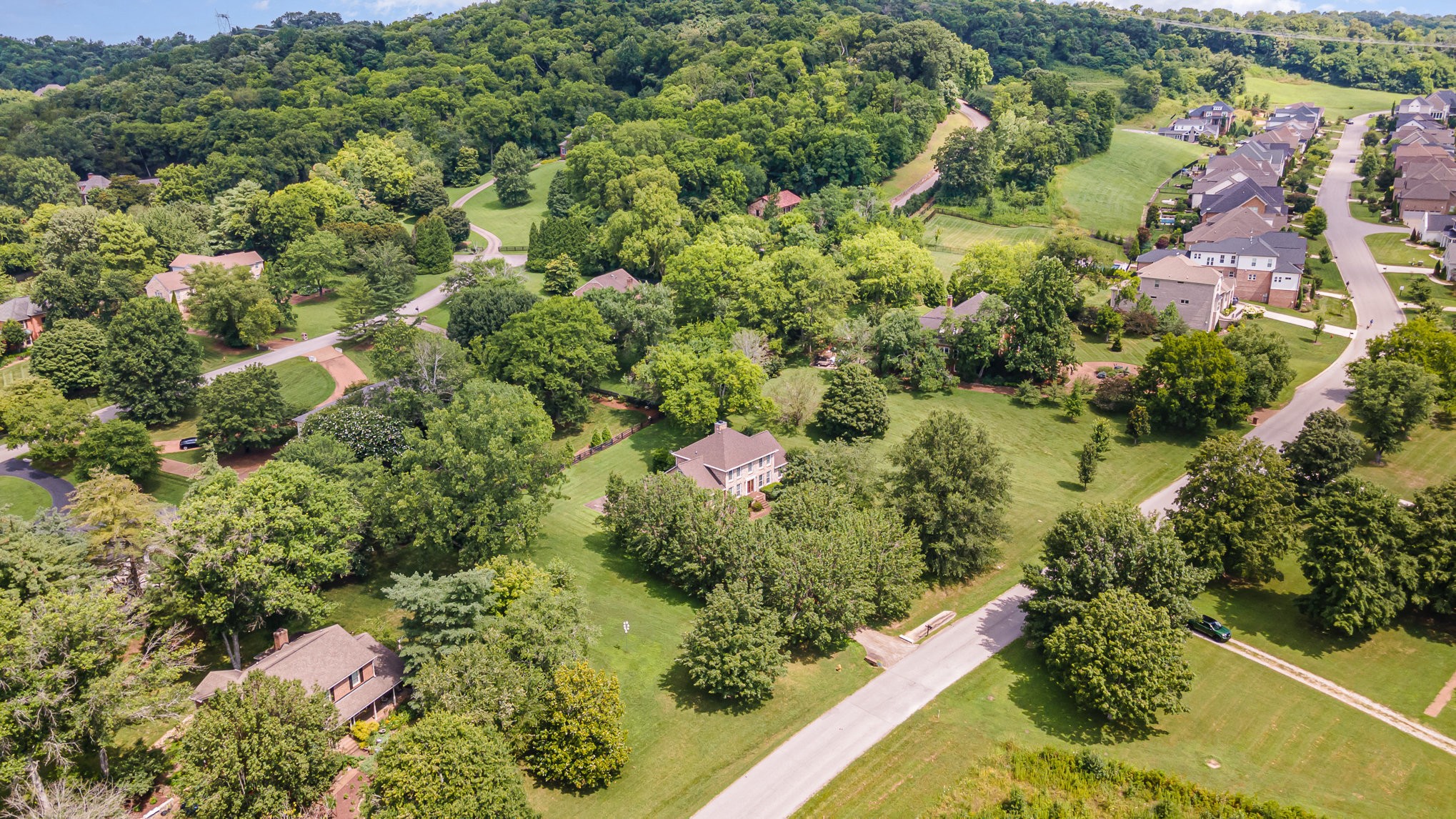 2131 Hartland Rd