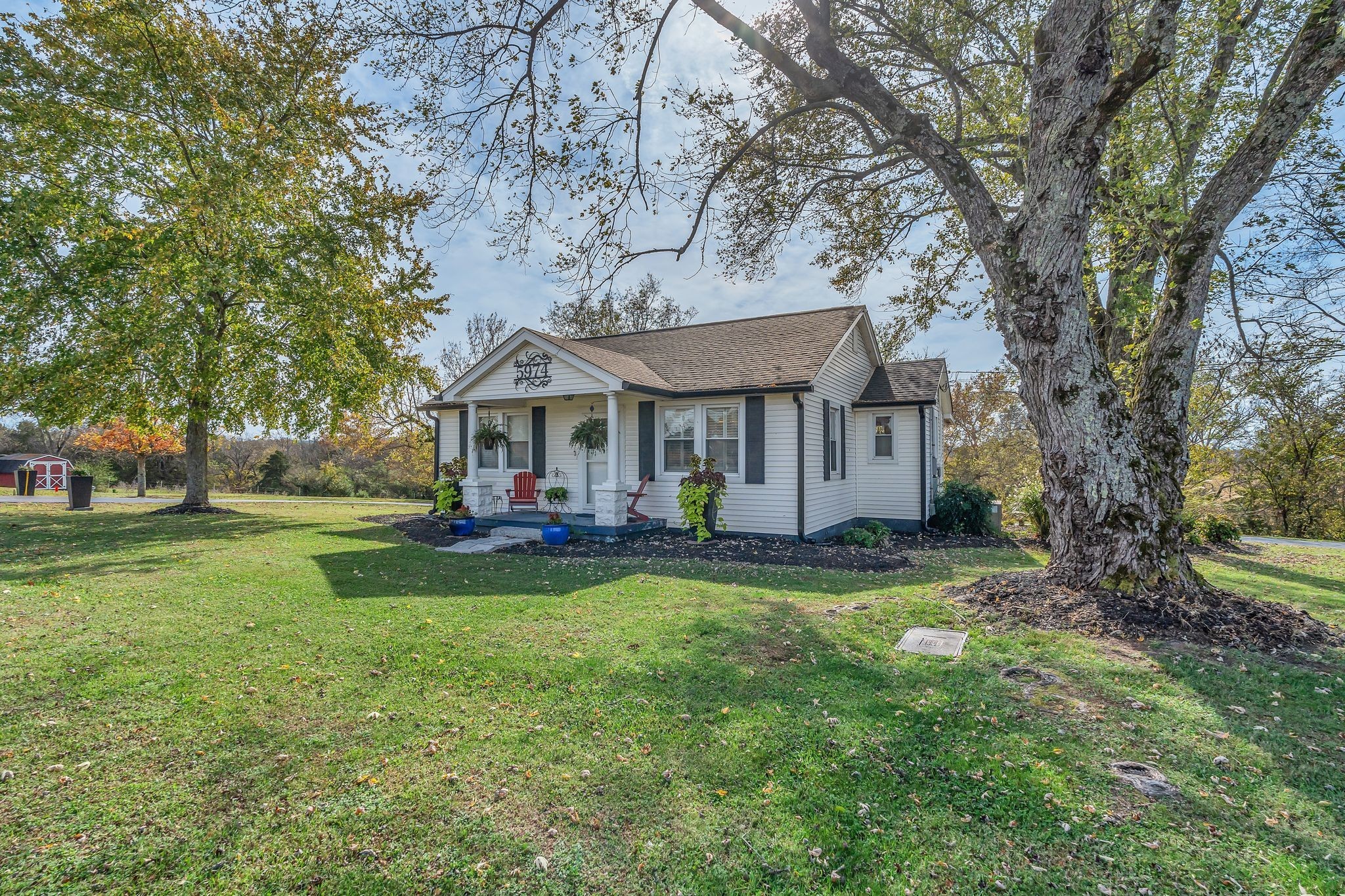 5974 Lascassas Pike