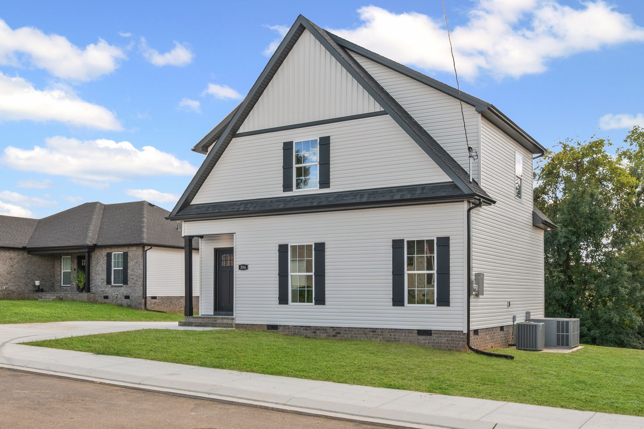 304 Lee Lane