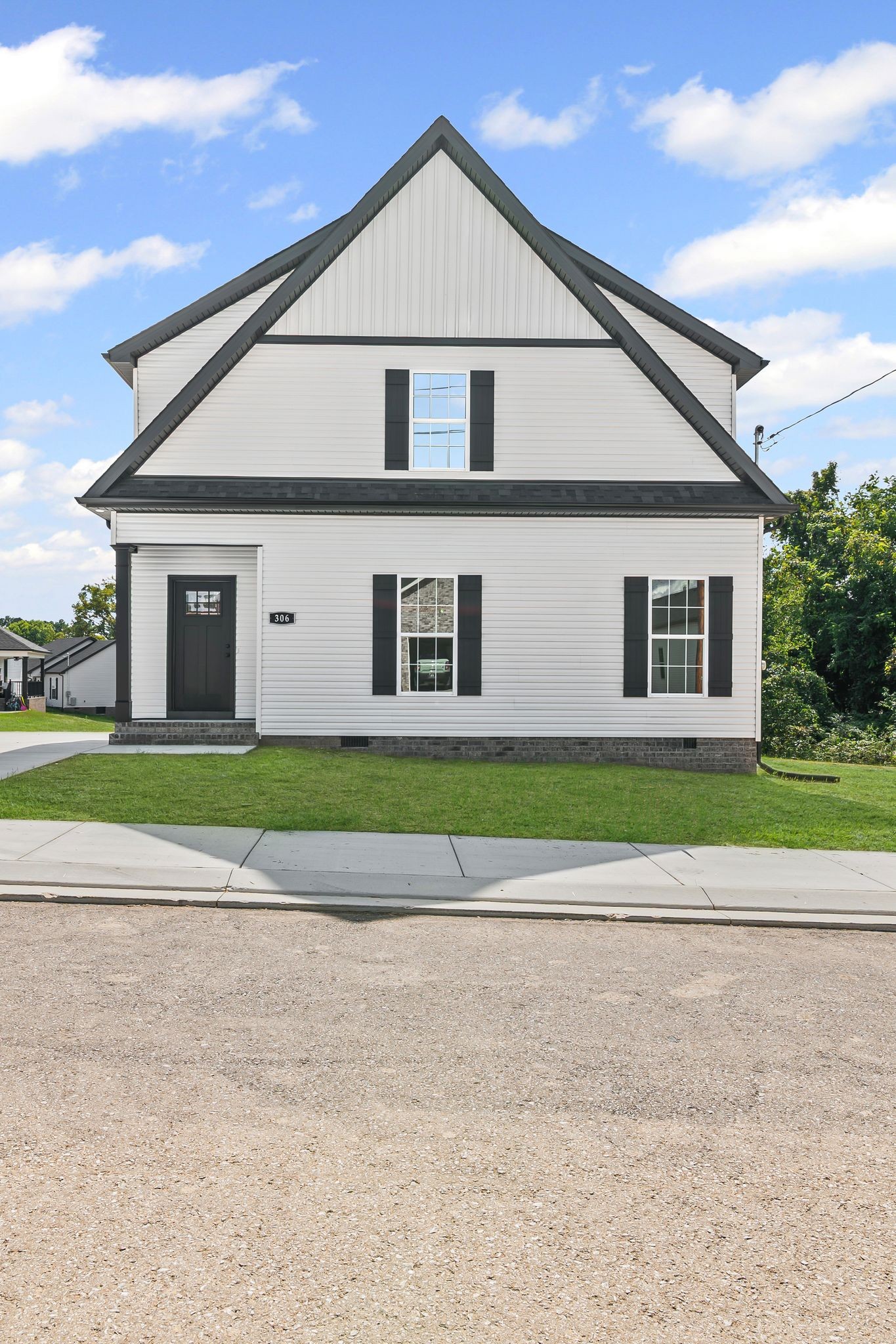 304 Lee Lane