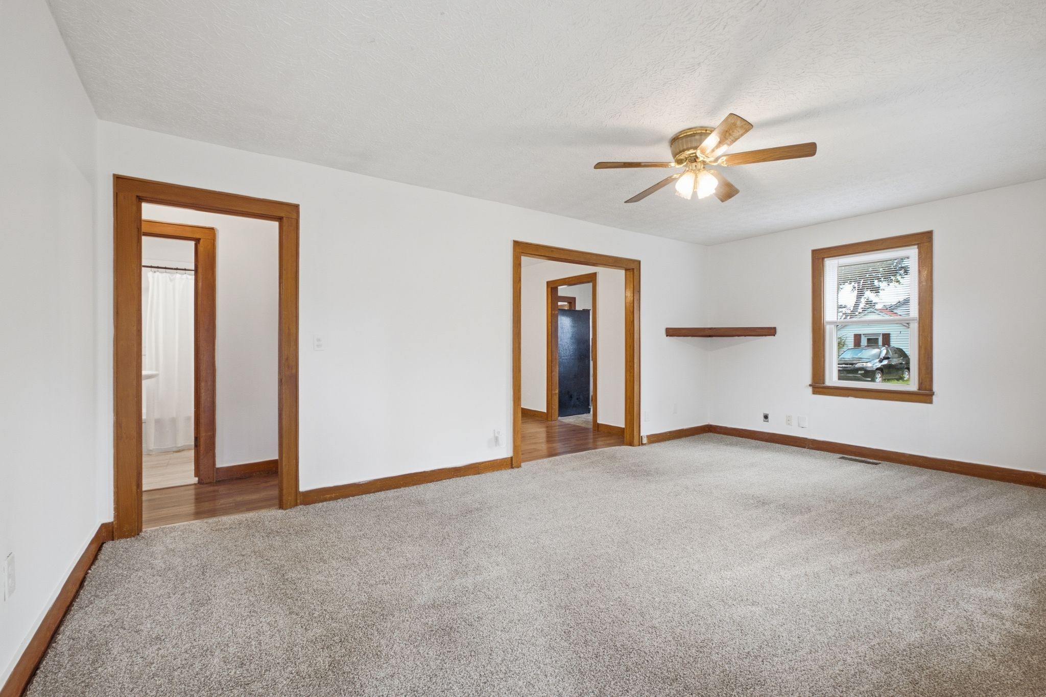 404 Gibson St