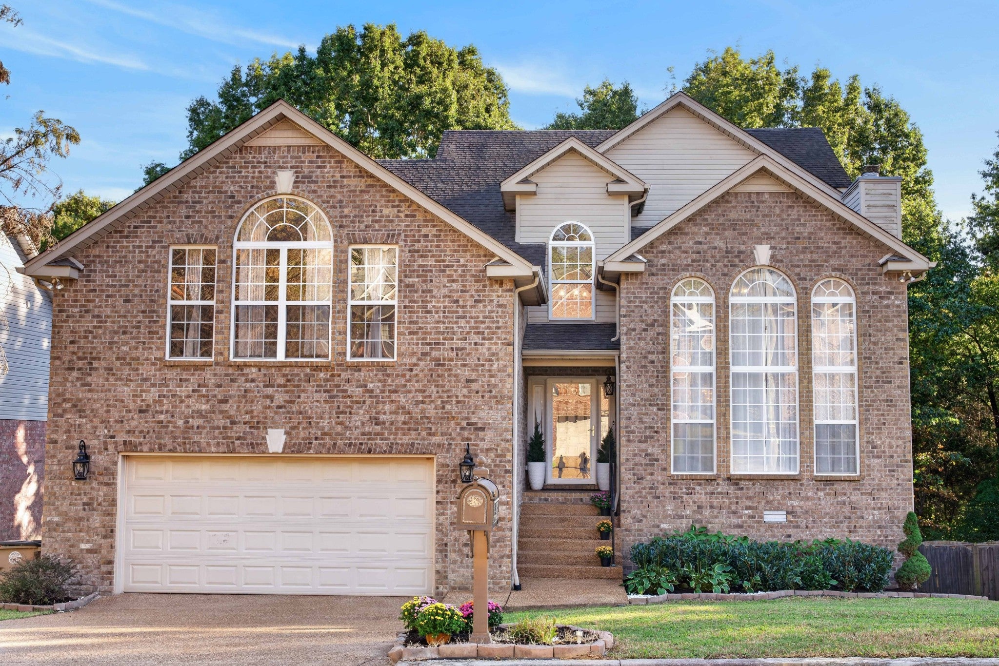 5473 Oak Chase Dr