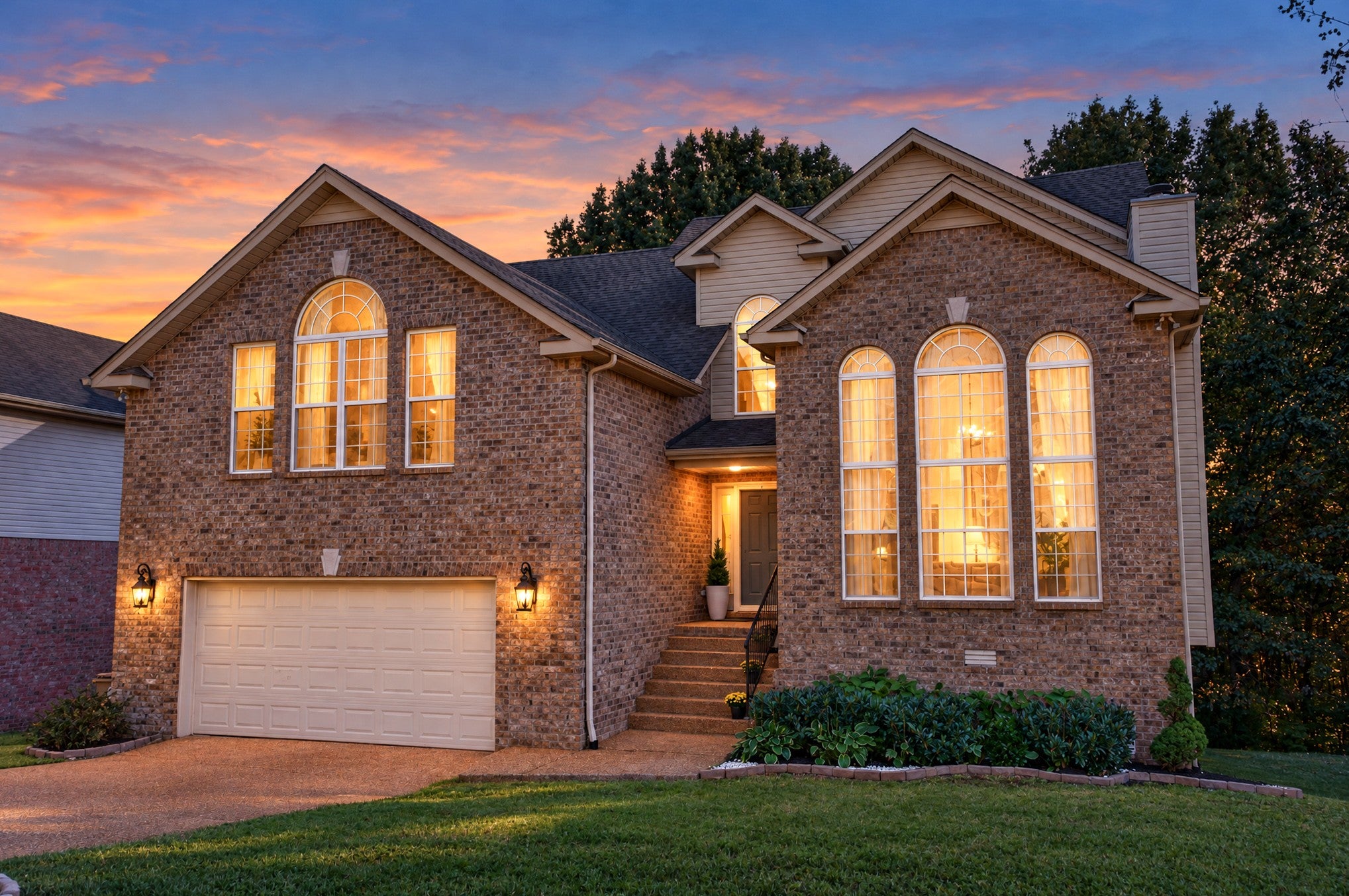 4-bed listing at 5473 Oak Chase Dr, Antioch