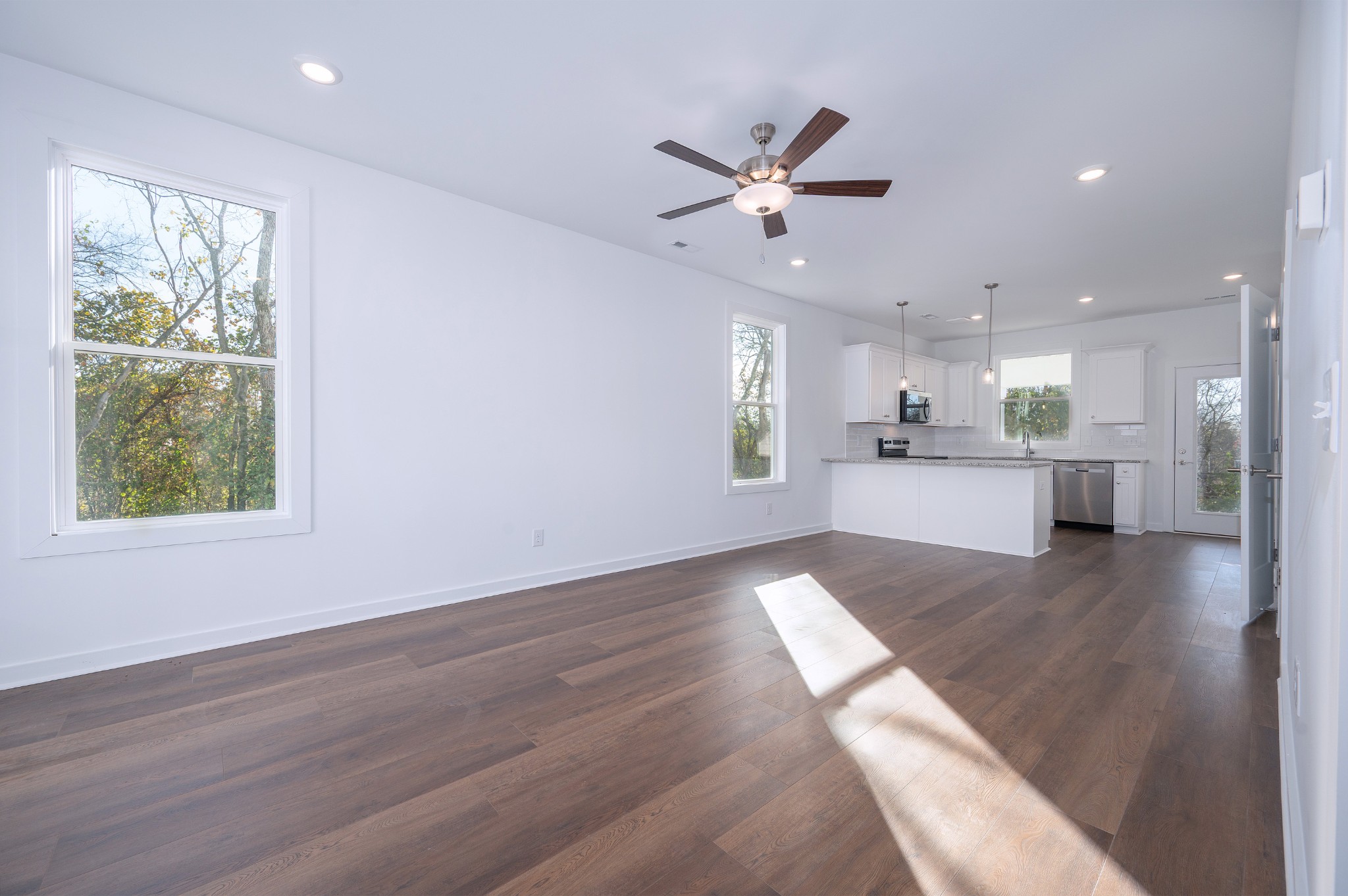 1170 S Dickerson Rd 22