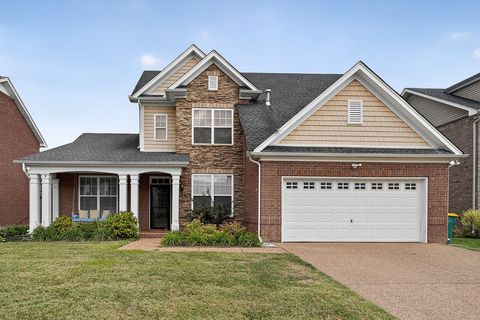 1009 Tanyard Springs Dr Spring Hill TN 37174