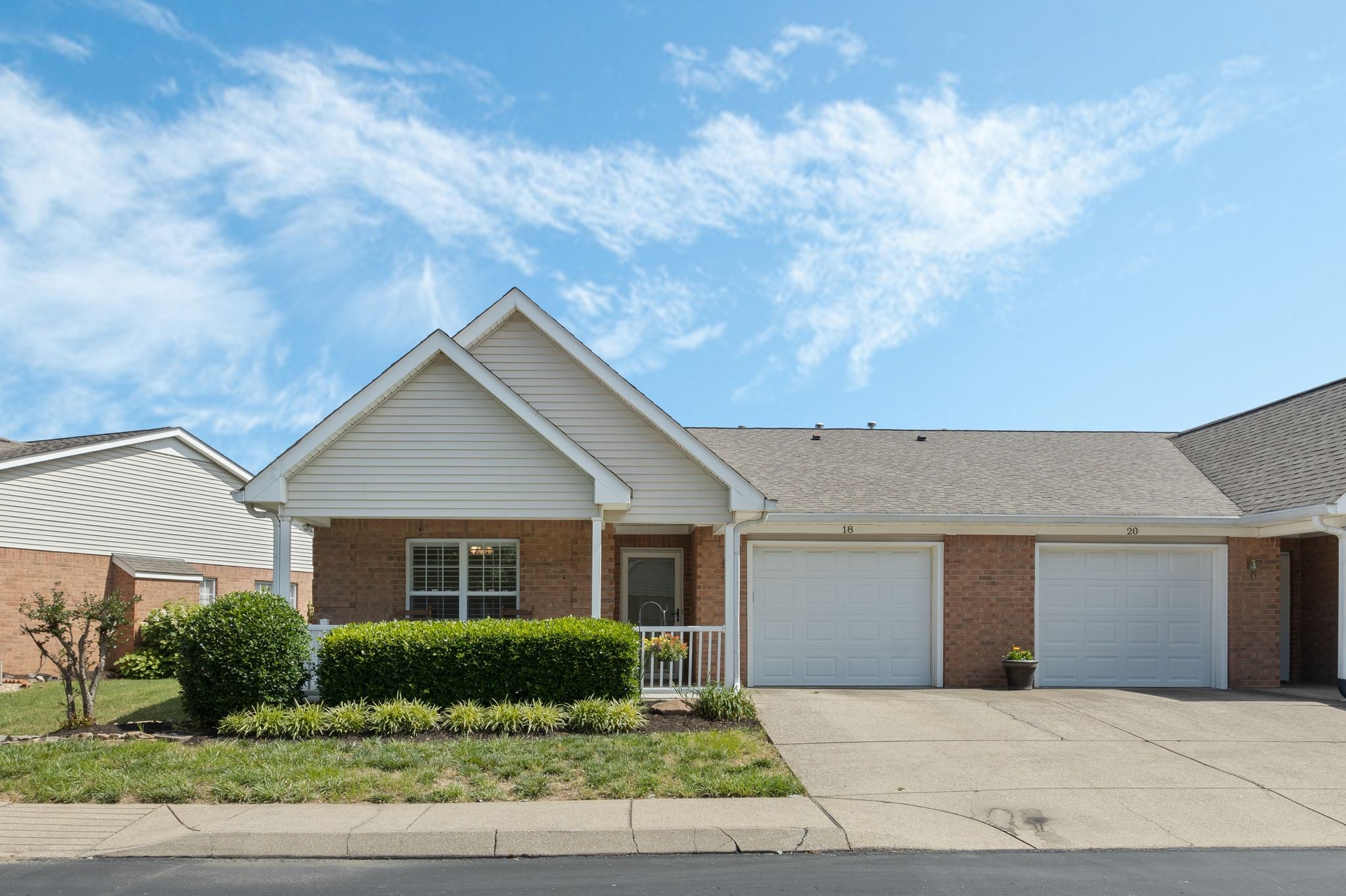 18 Holland Park Ln