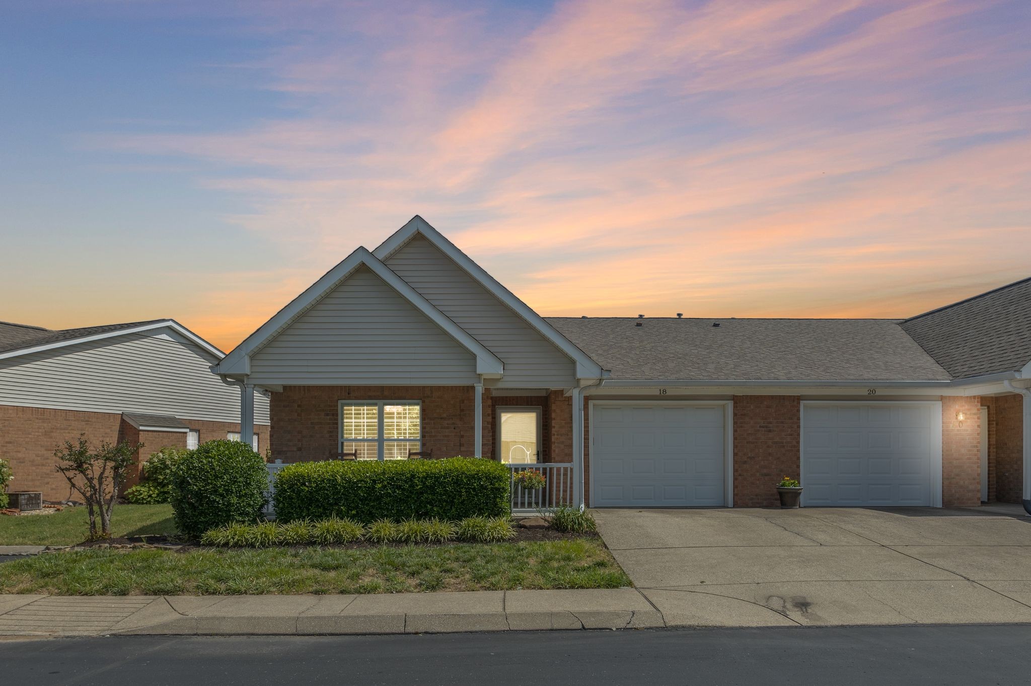 18 Holland Park Ln