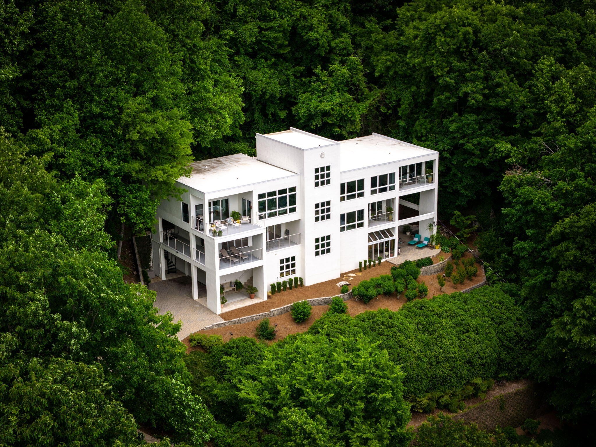 1185 Lower Brow Road