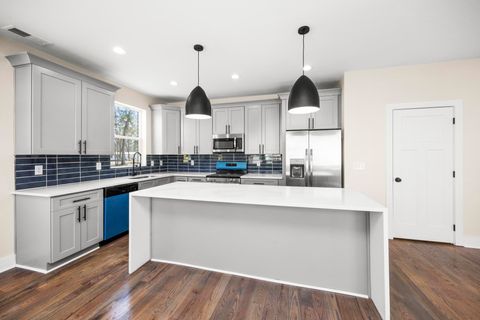 443 sandhill rd La Vergne TN 37086