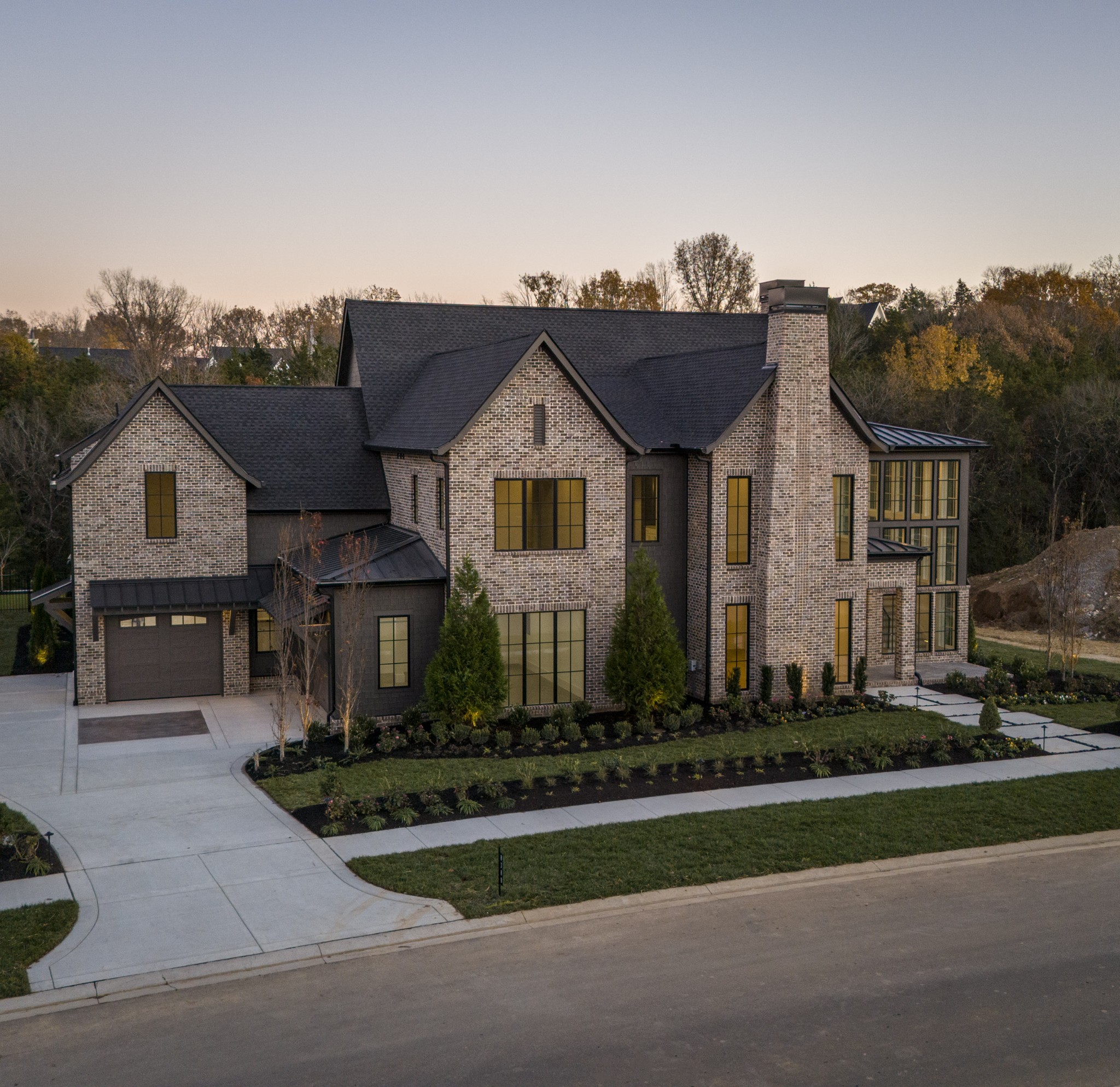 8388 Solstice Dr