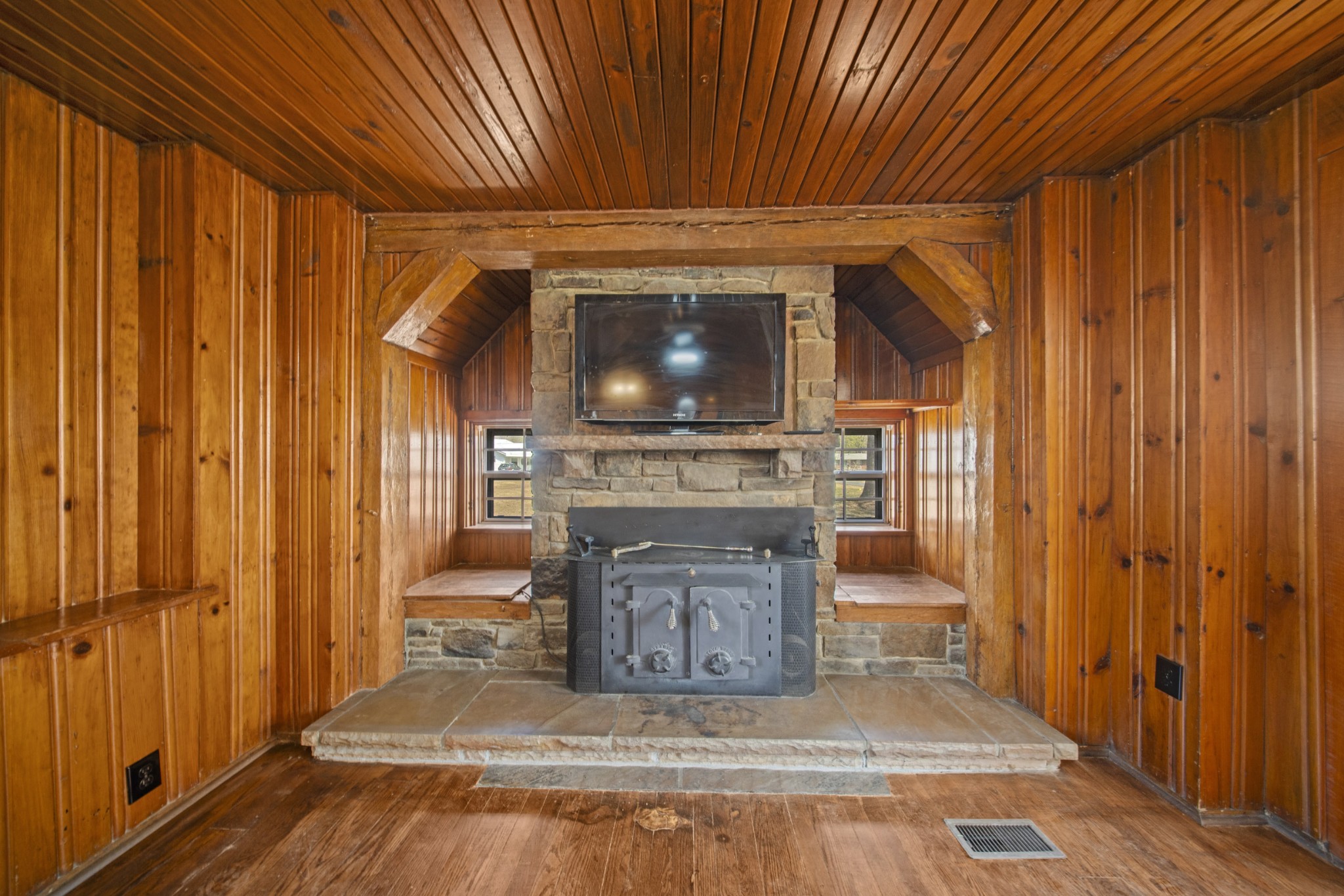 42 Crab Apple Ln