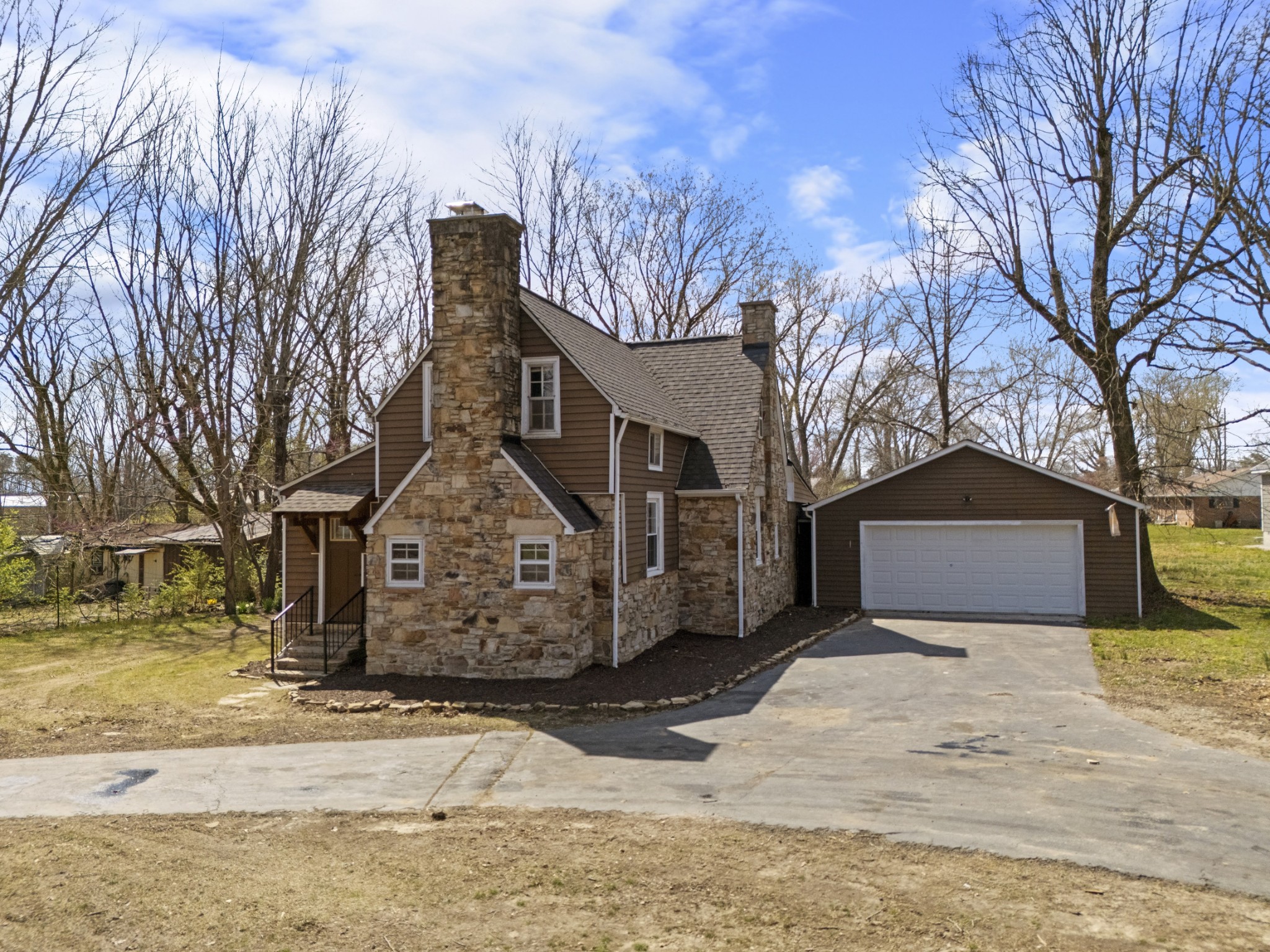 42 Crab Apple Ln
