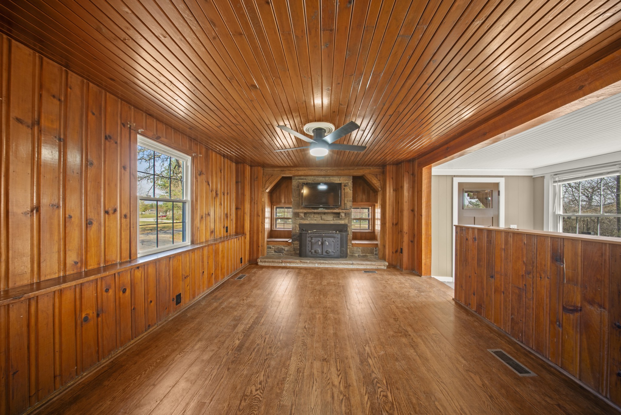 42 Crab Apple Ln