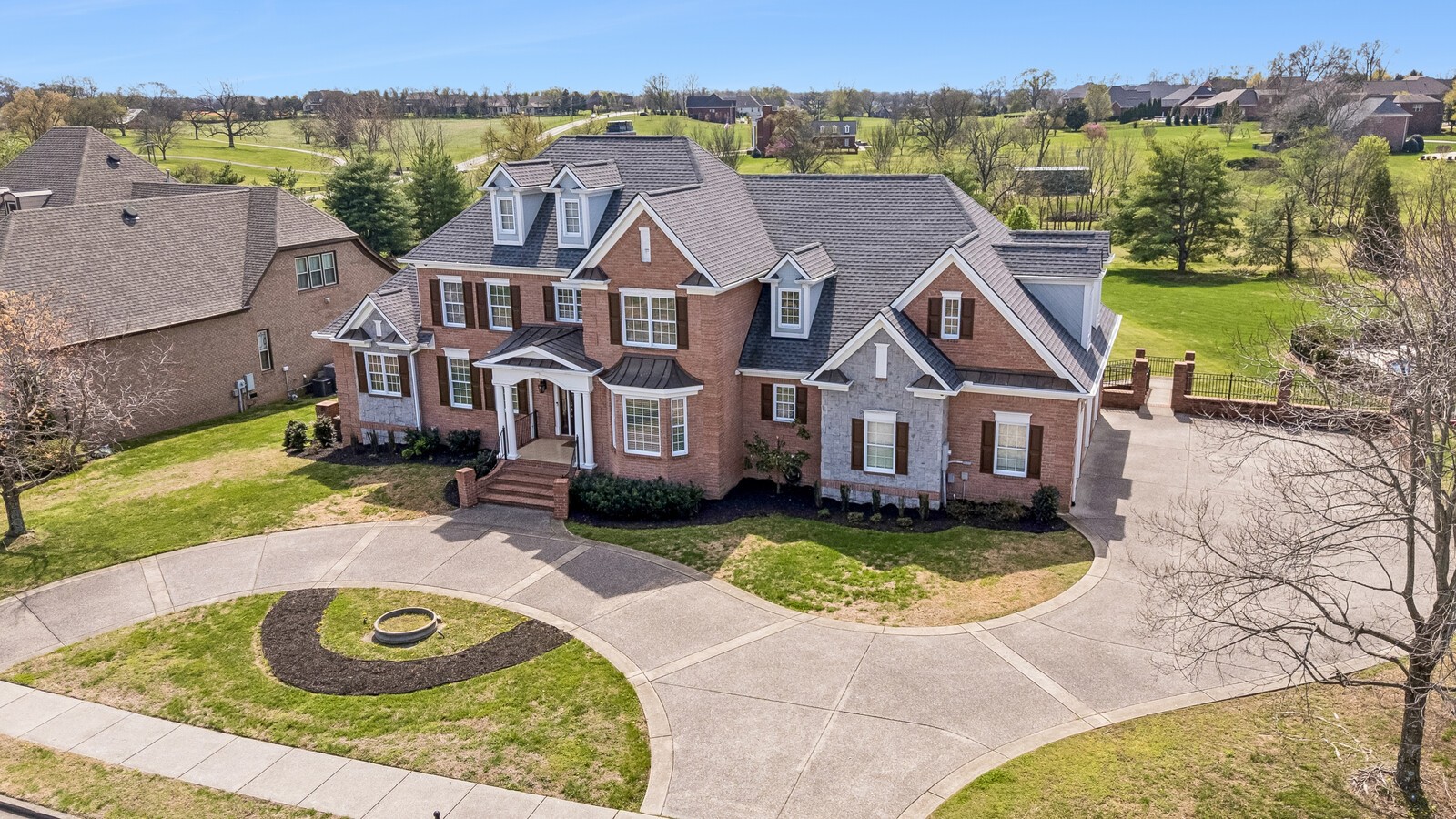 Gallatin, Tennessee, 37066, United States, 5 Bedrooms Bedrooms, ,7 BathroomsBathrooms,Residential,Active,2032432