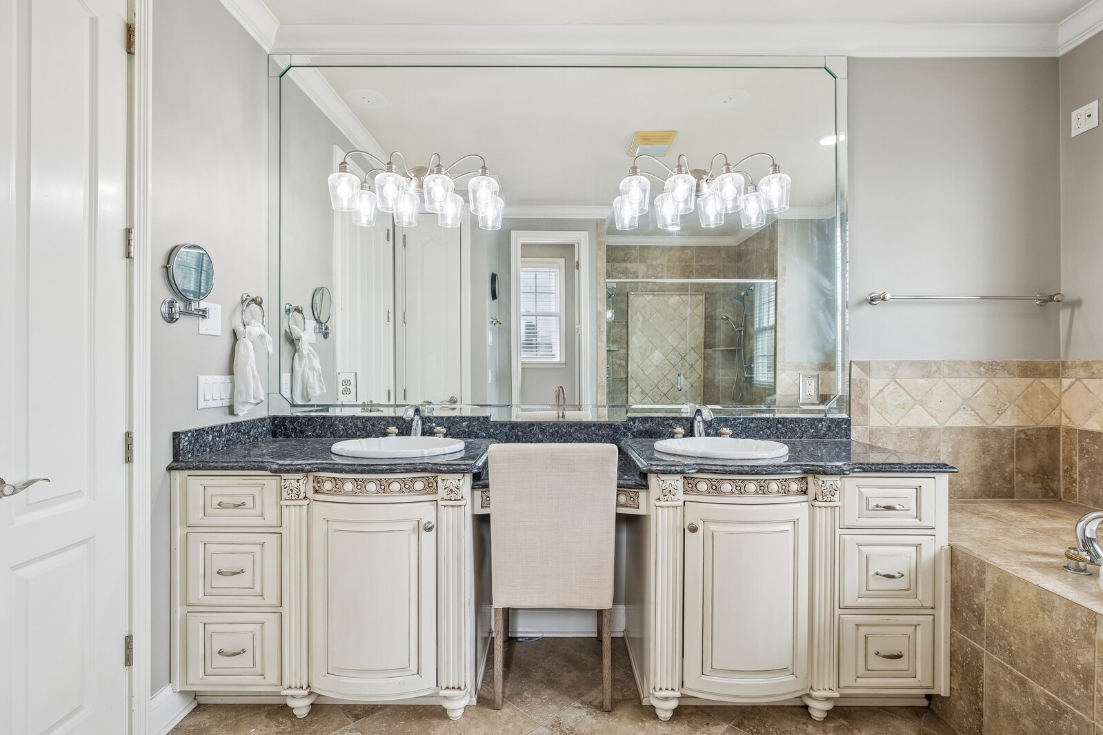 Gallatin, Tennessee, 37066, United States, 5 Bedrooms Bedrooms, ,7 BathroomsBathrooms,Residential,Active,2032432