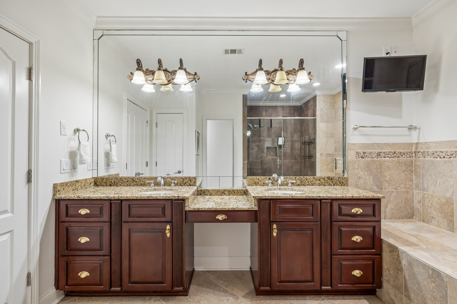 Gallatin, Tennessee, 37066, United States, 5 Bedrooms Bedrooms, ,7 BathroomsBathrooms,Residential,Active,2032432