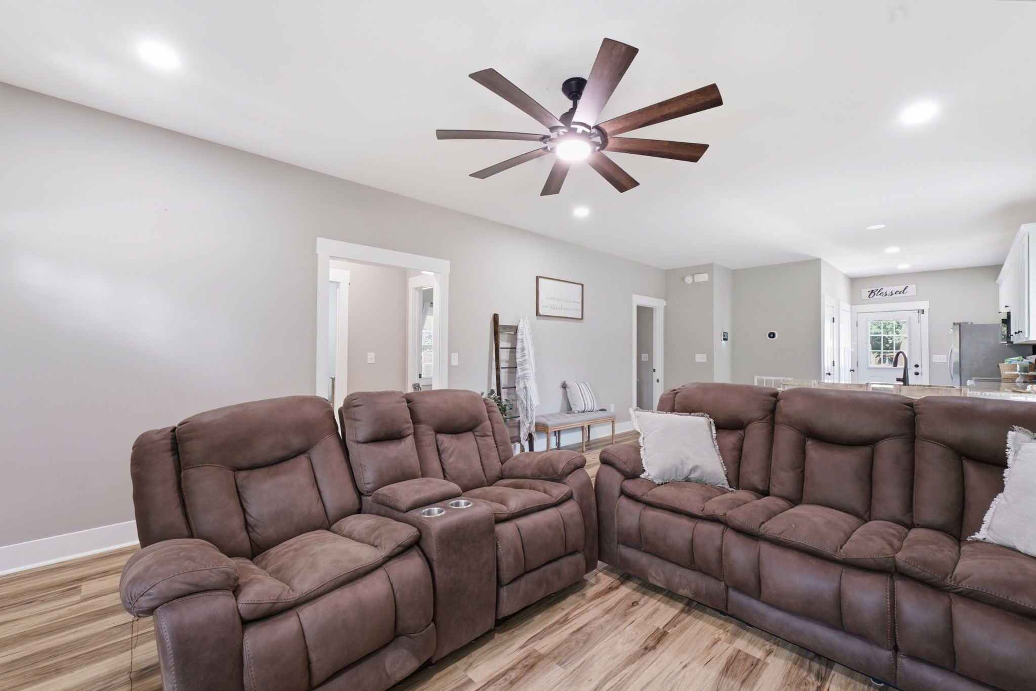 31 Honey Ln