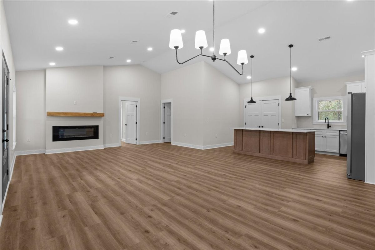 1327 Hop Smith Rd