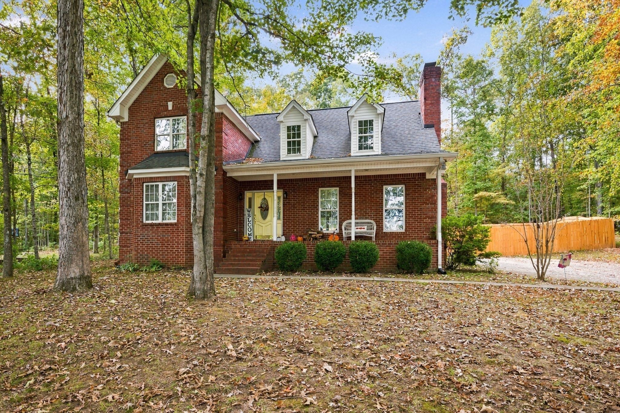 112 Hillwood Dr