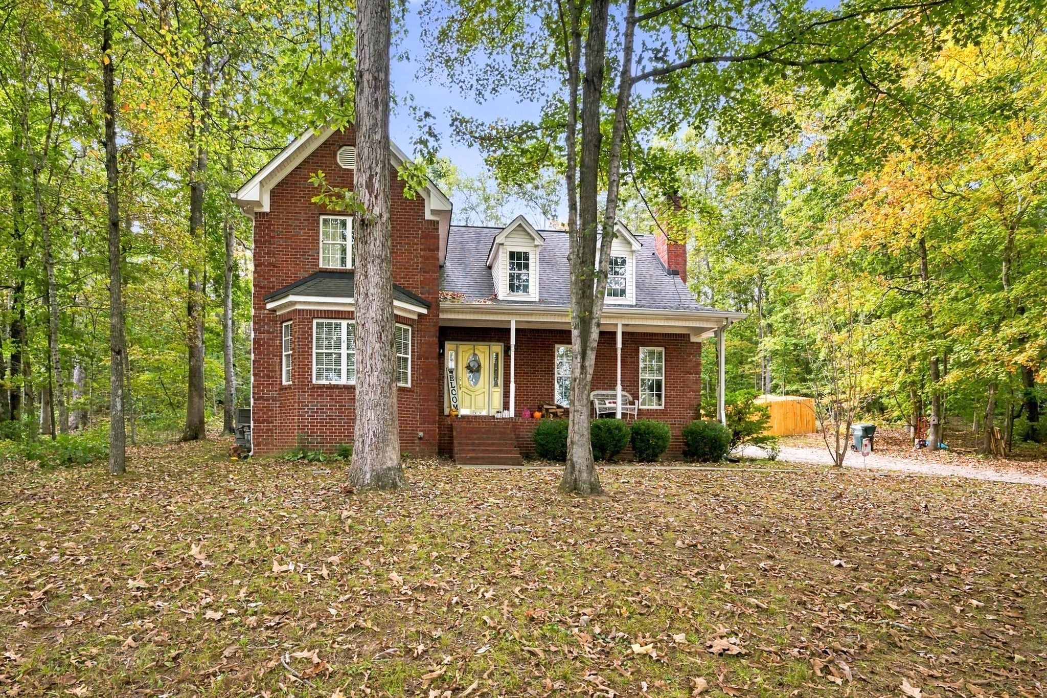 112 Hillwood Dr
