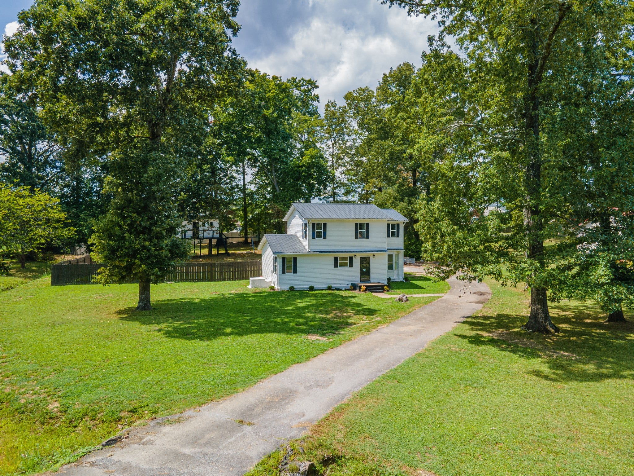 521 Parkway Rd