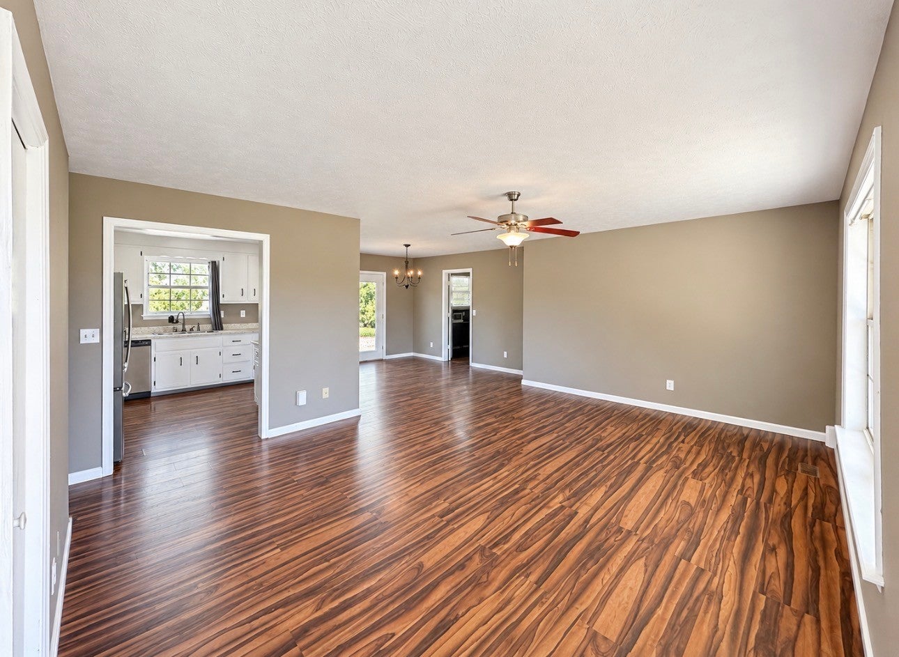 25 Hopewell Estates Ln