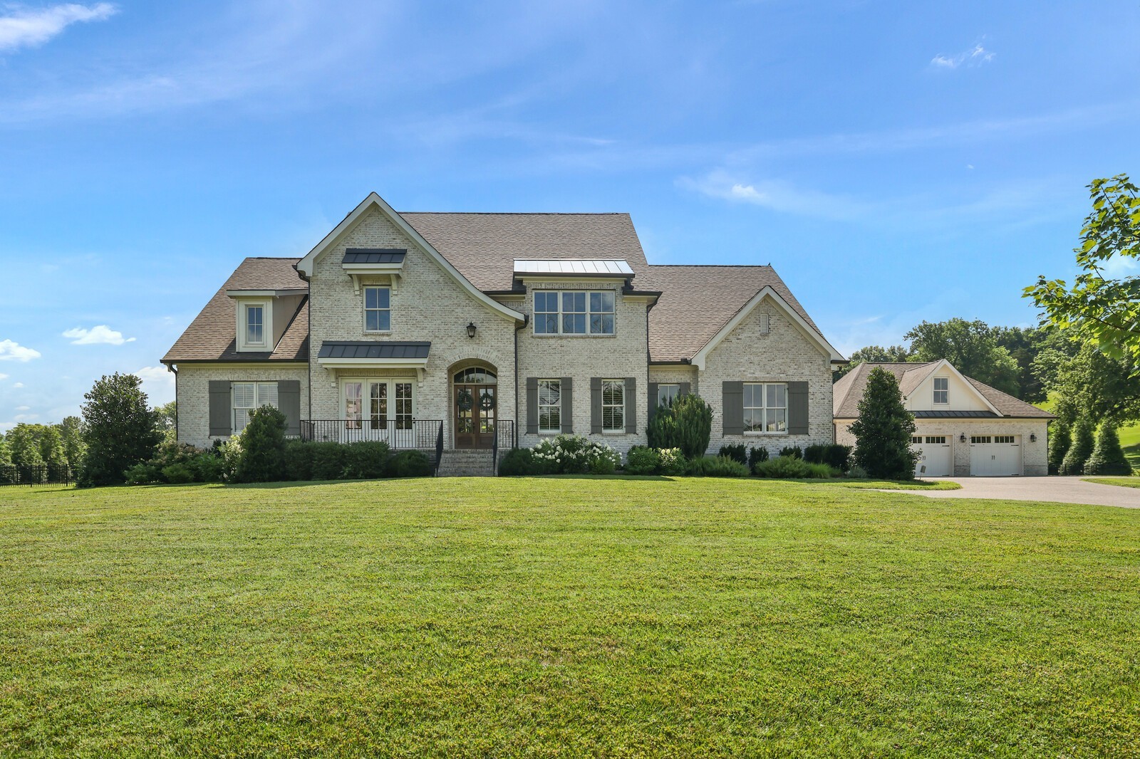 6211 Temple Rd