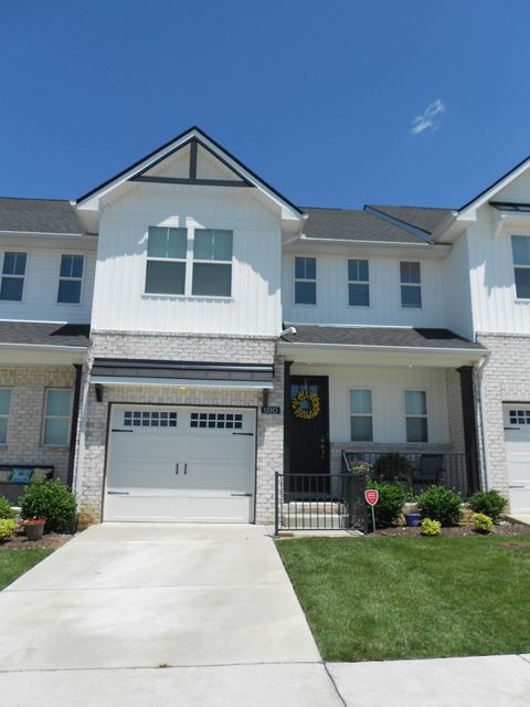 1210 Hayloft Pl Gallatin TN 37066