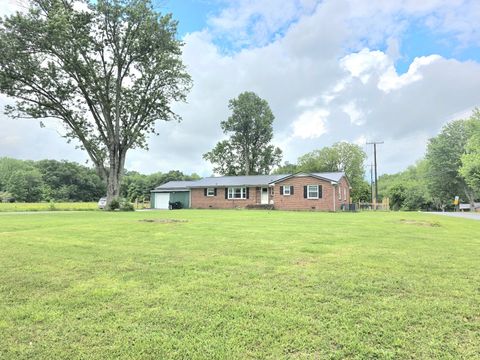 1001 S College St Smithville TN 37166