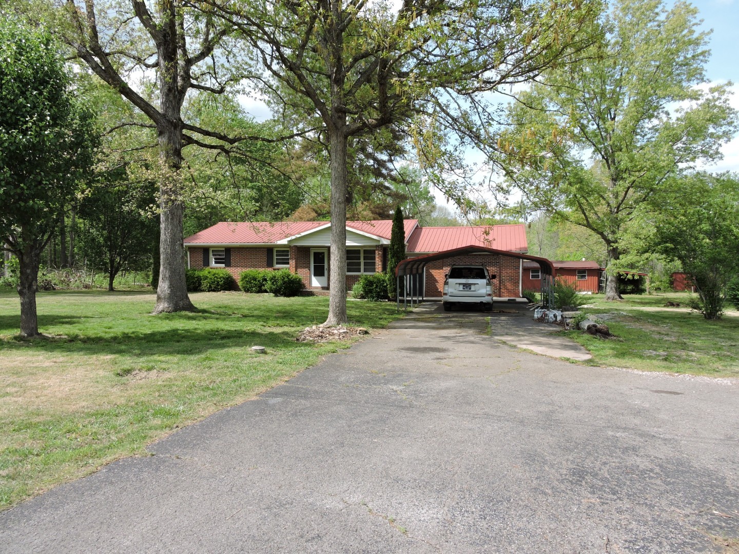 670 Sunset Cir