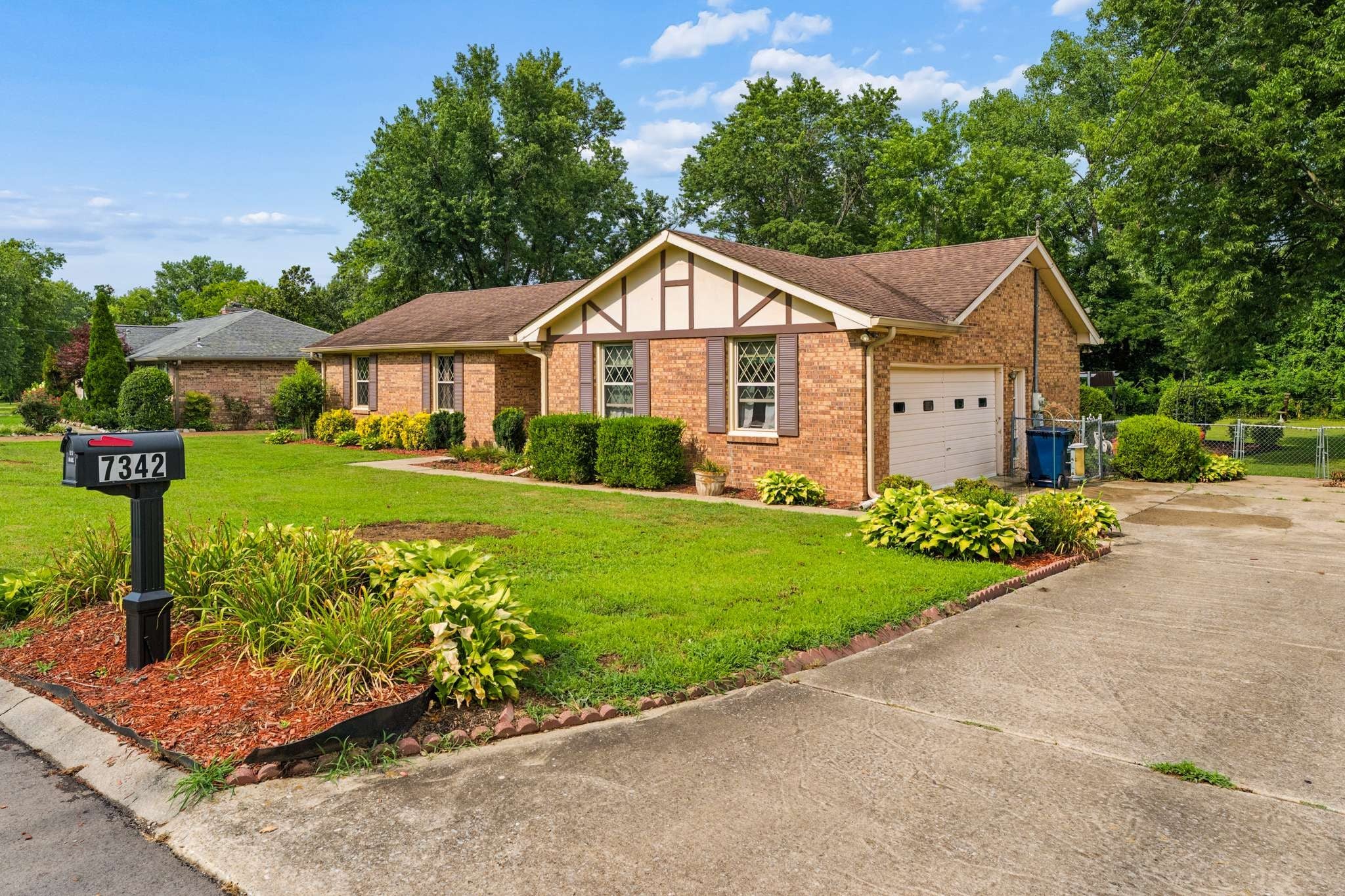 7342 Rolling River Pkwy