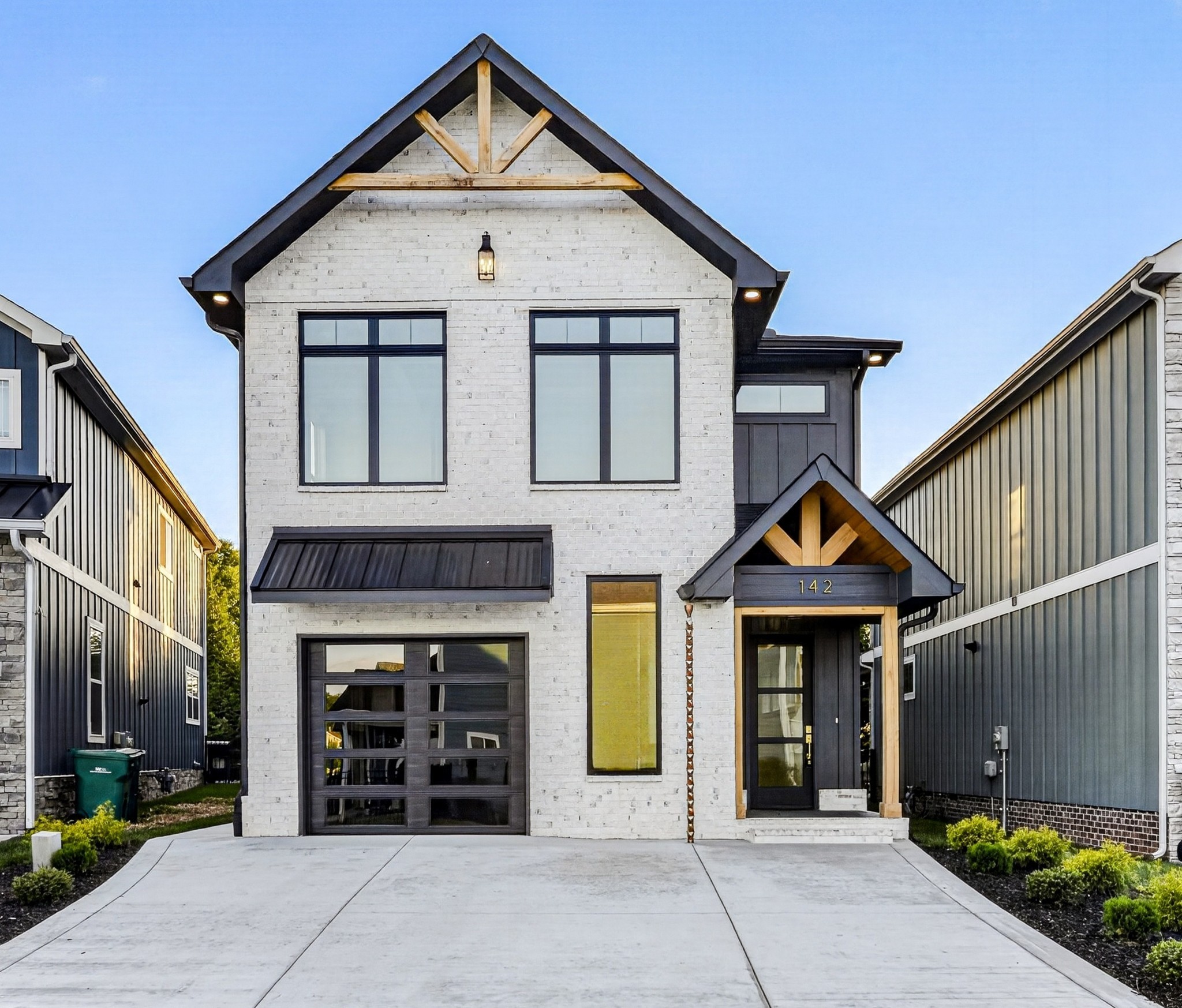 142 Barefoot Way