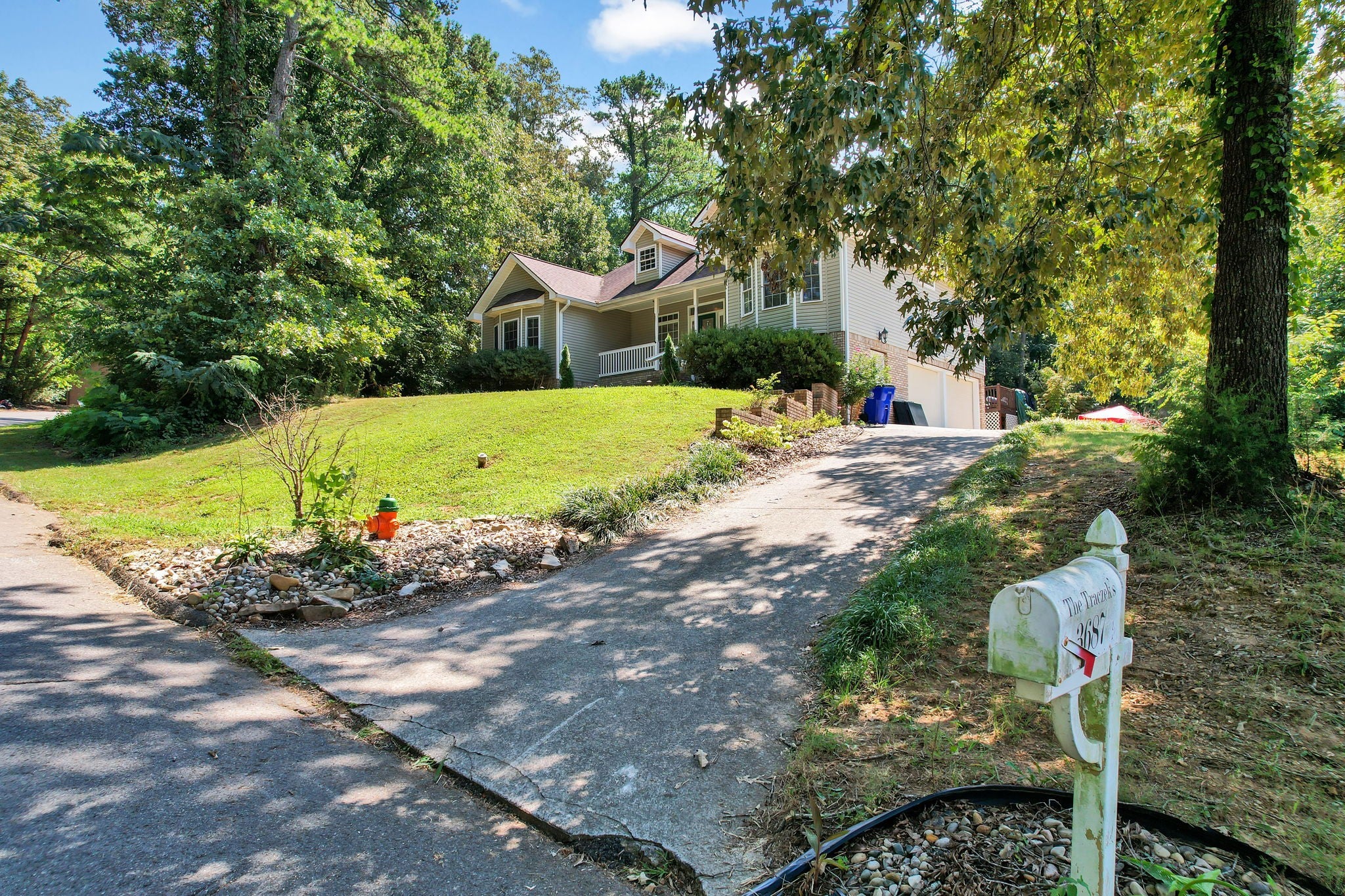 3687 Crown Colony Dr NW