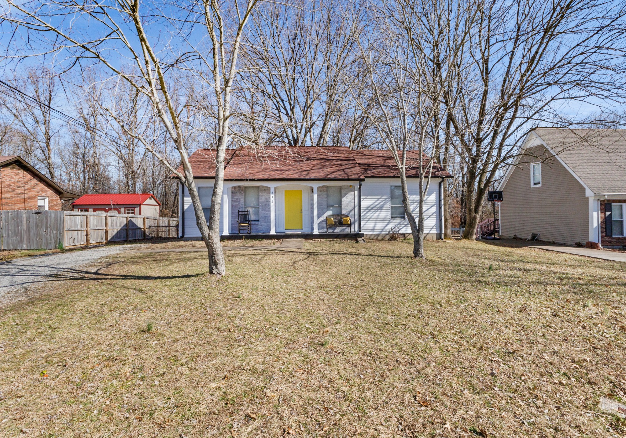 Clarksville, Tennessee 37042, United States, 3 Bedrooms Bedrooms, ,2 BathroomsBathrooms,Residential,Pending,6101