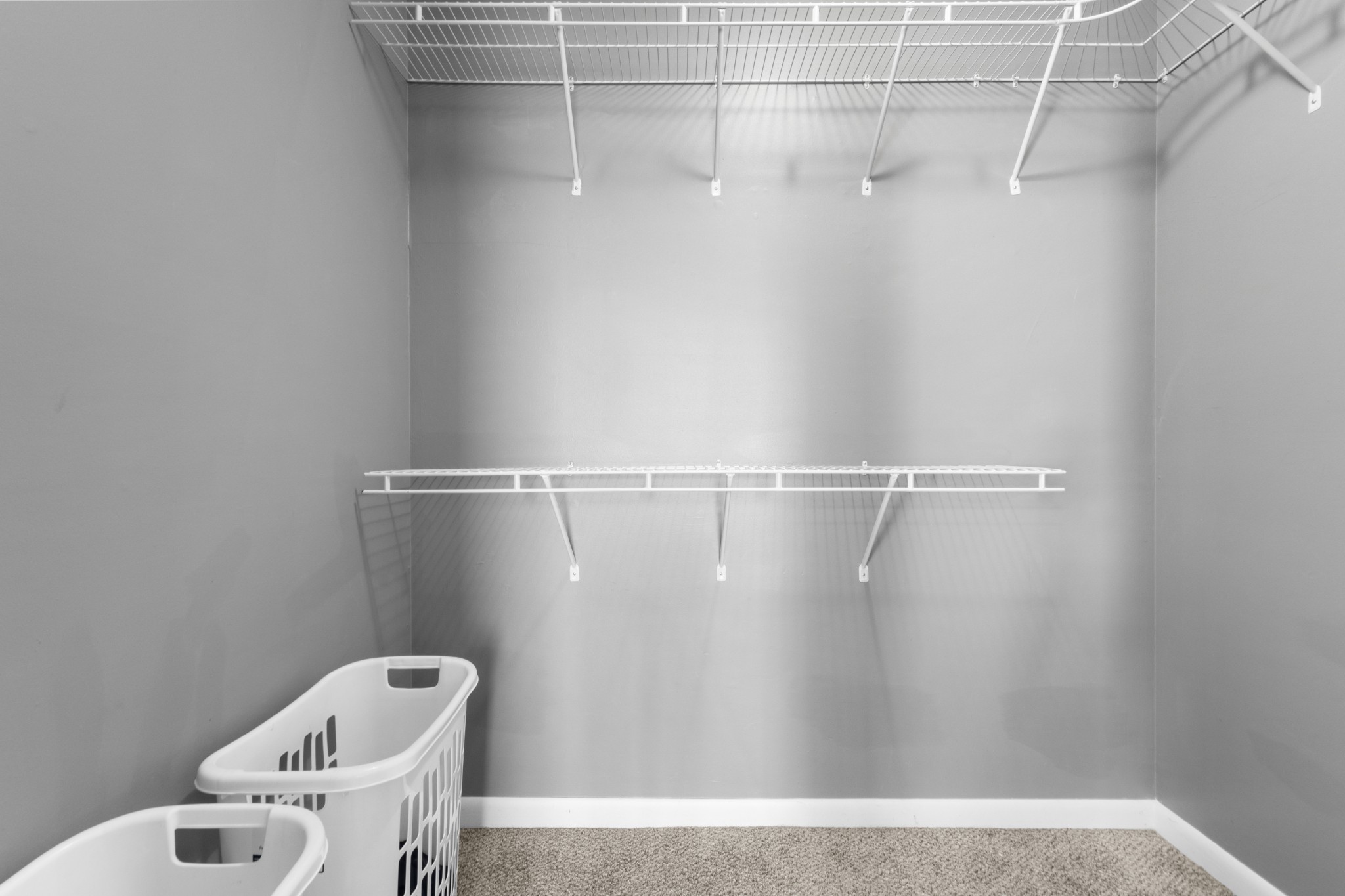 Clarksville, Tennessee 37042, United States, 3 Bedrooms Bedrooms, ,2 BathroomsBathrooms,Residential,Pending,6101