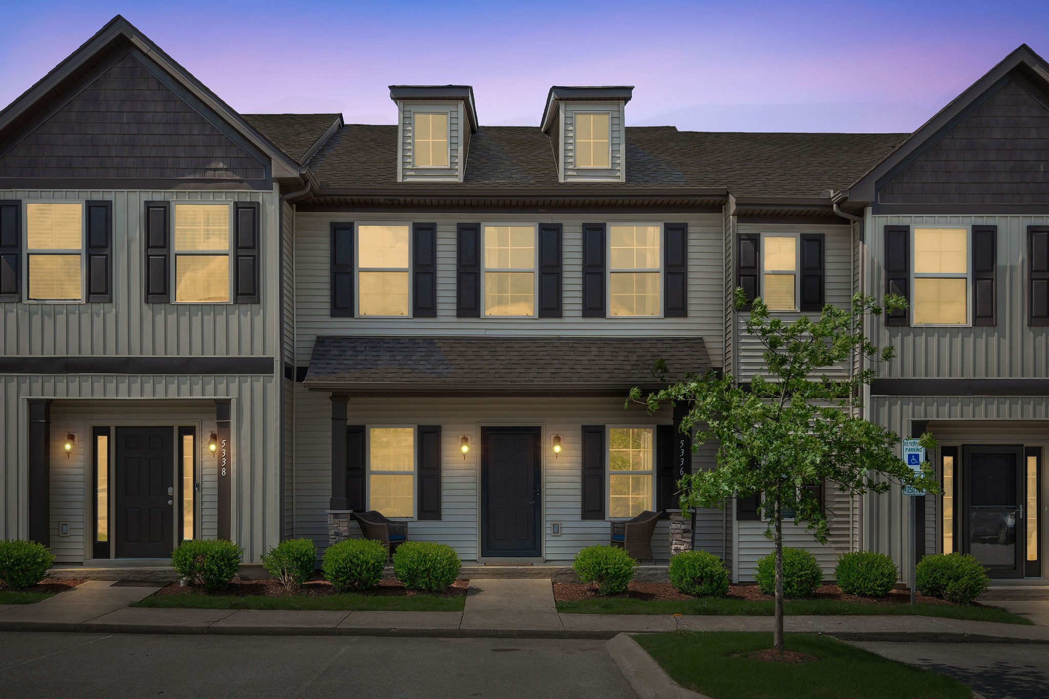 5336 Tony Lama Ln