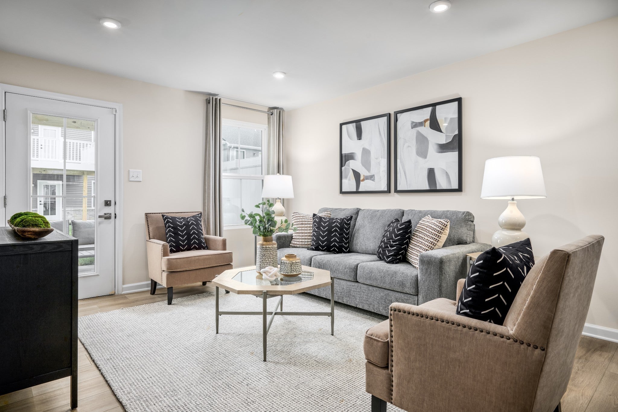 585 Big Bend Ct 101
