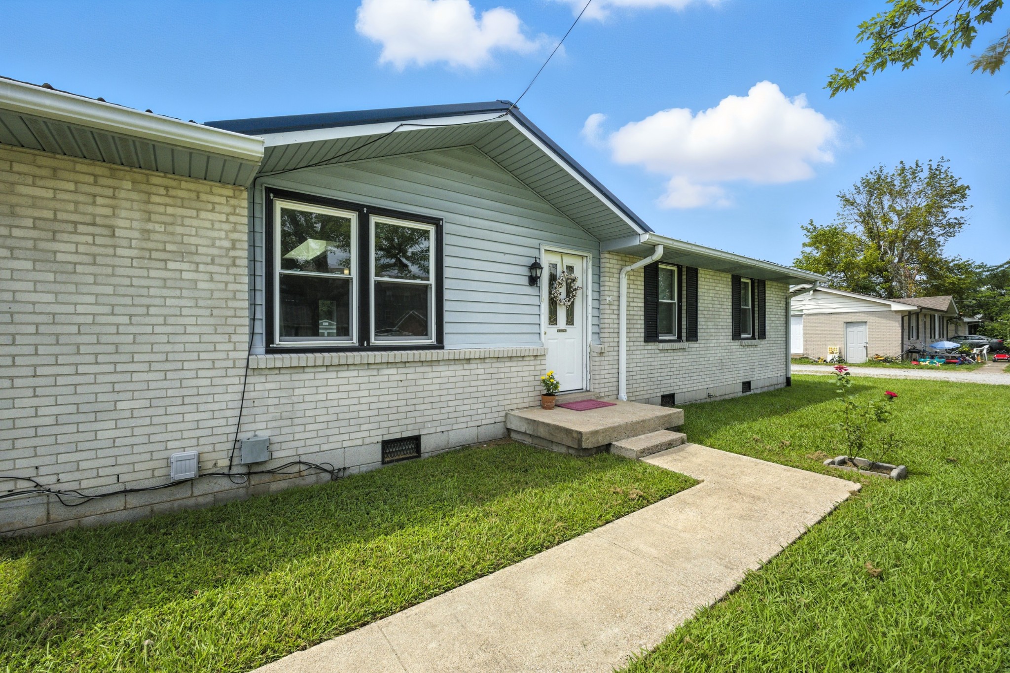 716 Kent Dr