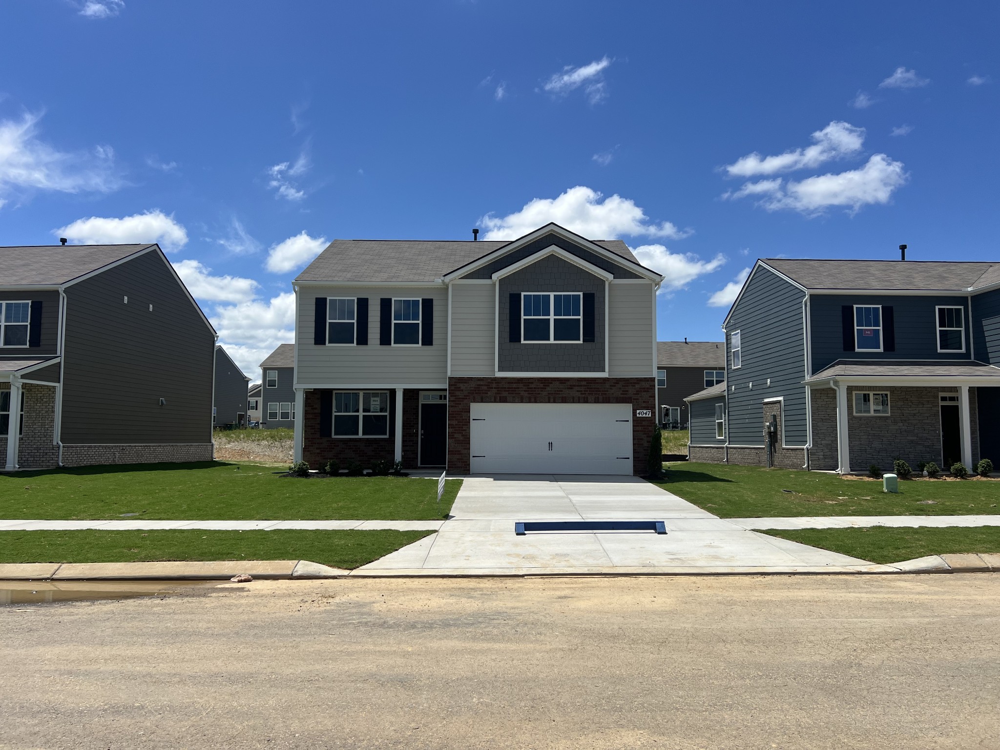 4047 Roane Drive