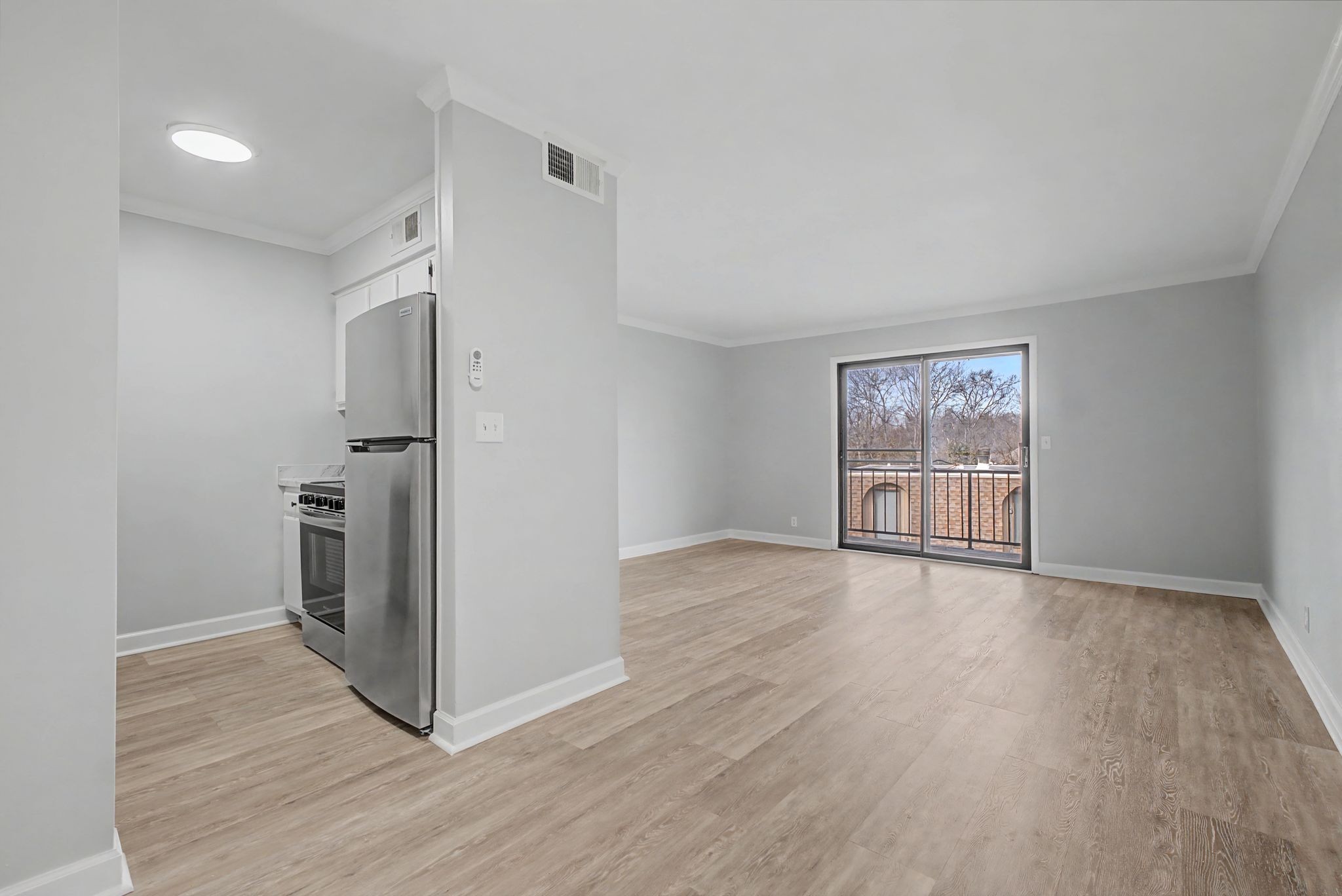 420 Walton Ln J47