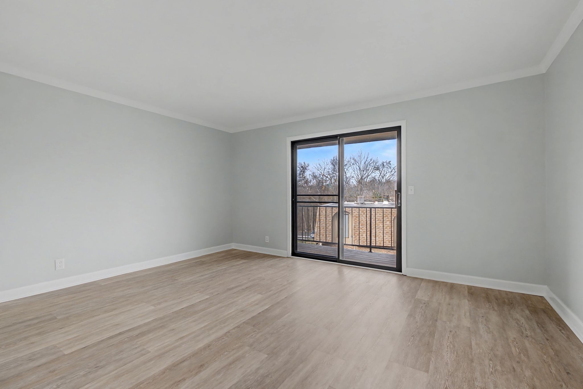420 Walton Ln J47