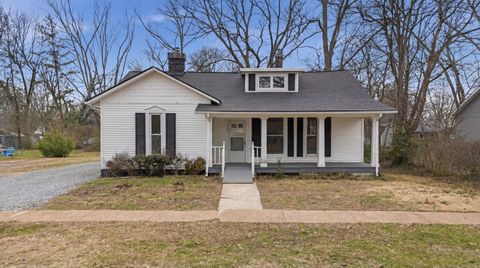 412 E Grundy St Tullahoma TN 37388