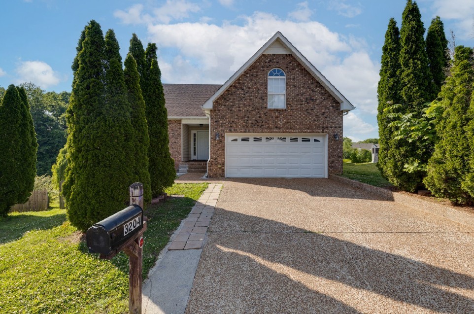 3204 Grace Crest Pt