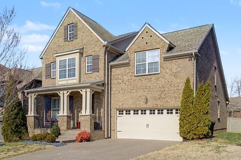 123 Cobbler Cir Hendersonville TN 37075