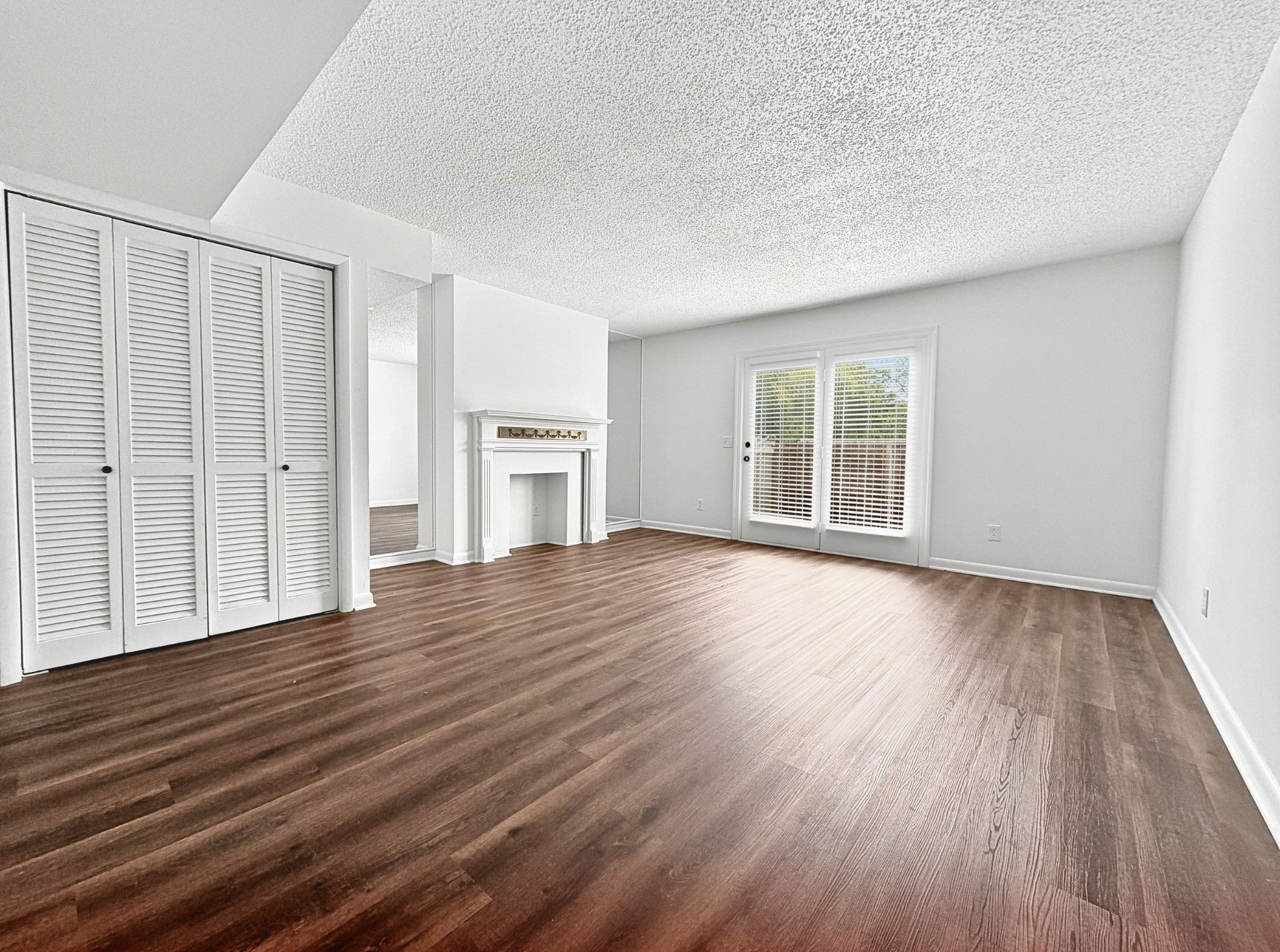 523 Harding Pl 24