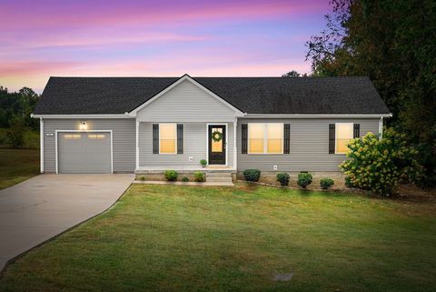 331 Woodale Dr Clarksville TN 37042